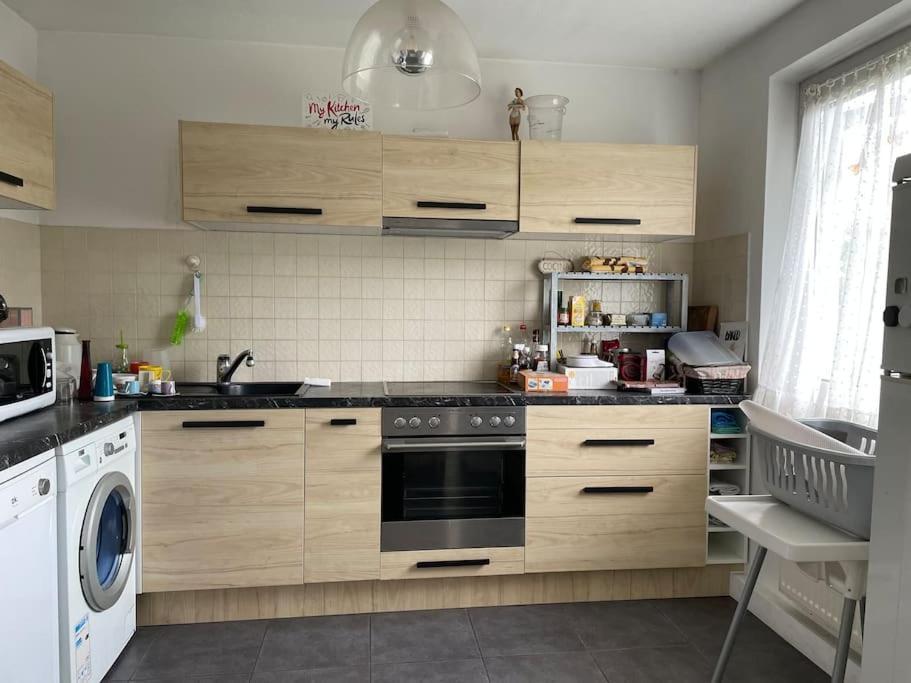 Luminous Apartment In Kehl Near Strasbourg, Conveniently Located Next To A Tram Stop With Direct Access To Strasbourg City Centre מראה חיצוני תמונה