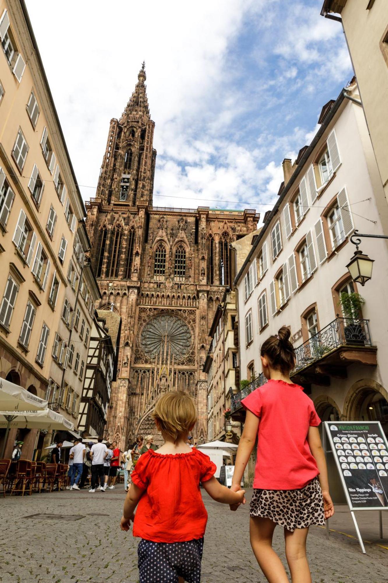 Luminous Apartment In Kehl Near Strasbourg, Conveniently Located Next To A Tram Stop With Direct Access To Strasbourg City Centre מראה חיצוני תמונה